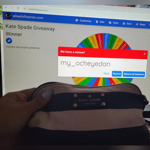 Winner is being select NOW!! Mystery Box + entry KATE SPADE Navy Blue & Cream - Picture 3 of 17